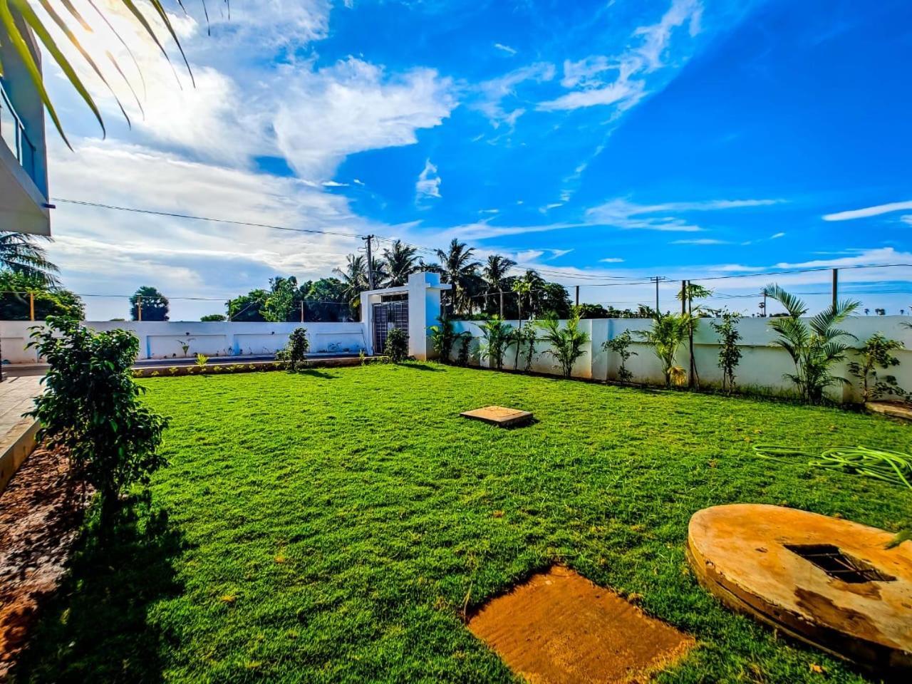 Rini Resort Chennai Exterior foto